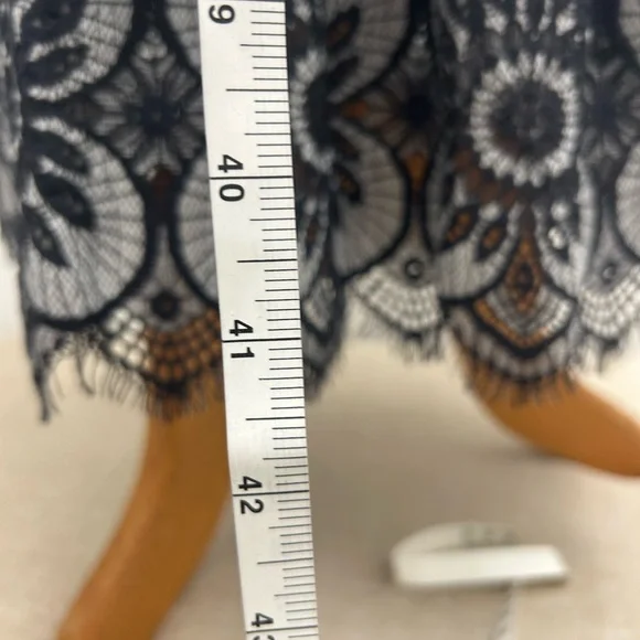 Banana Republic Black and White Floral Midi Dress - Picture 12 of 12